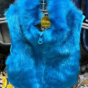 Peace of cake Toddler vest size 4-6x